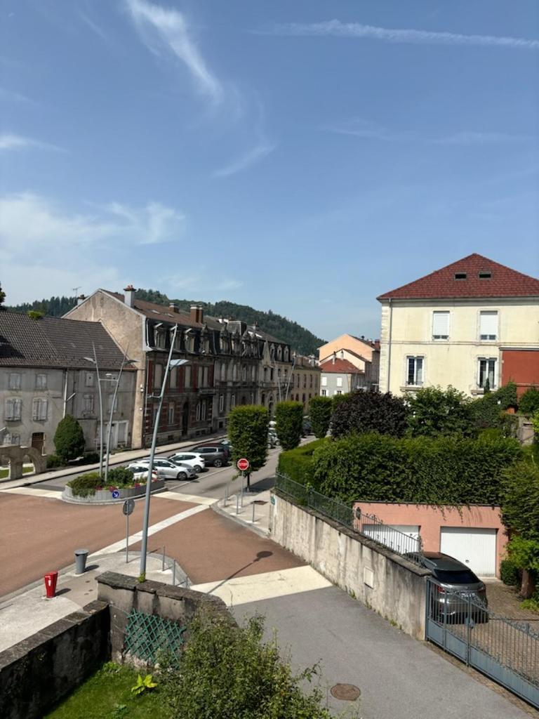 La Mansarde, Appartement Climatise En Centre Ville เรเมียร์มอง ภายนอก รูปภาพ